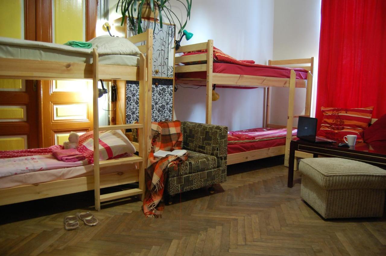Hostel Drive Лвив Екстериор снимка