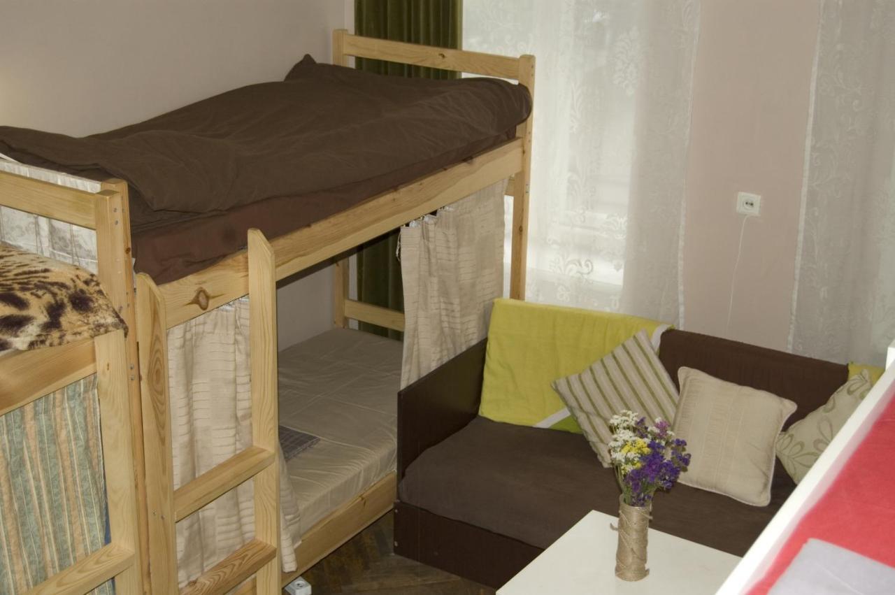 Hostel Drive Лвив Екстериор снимка