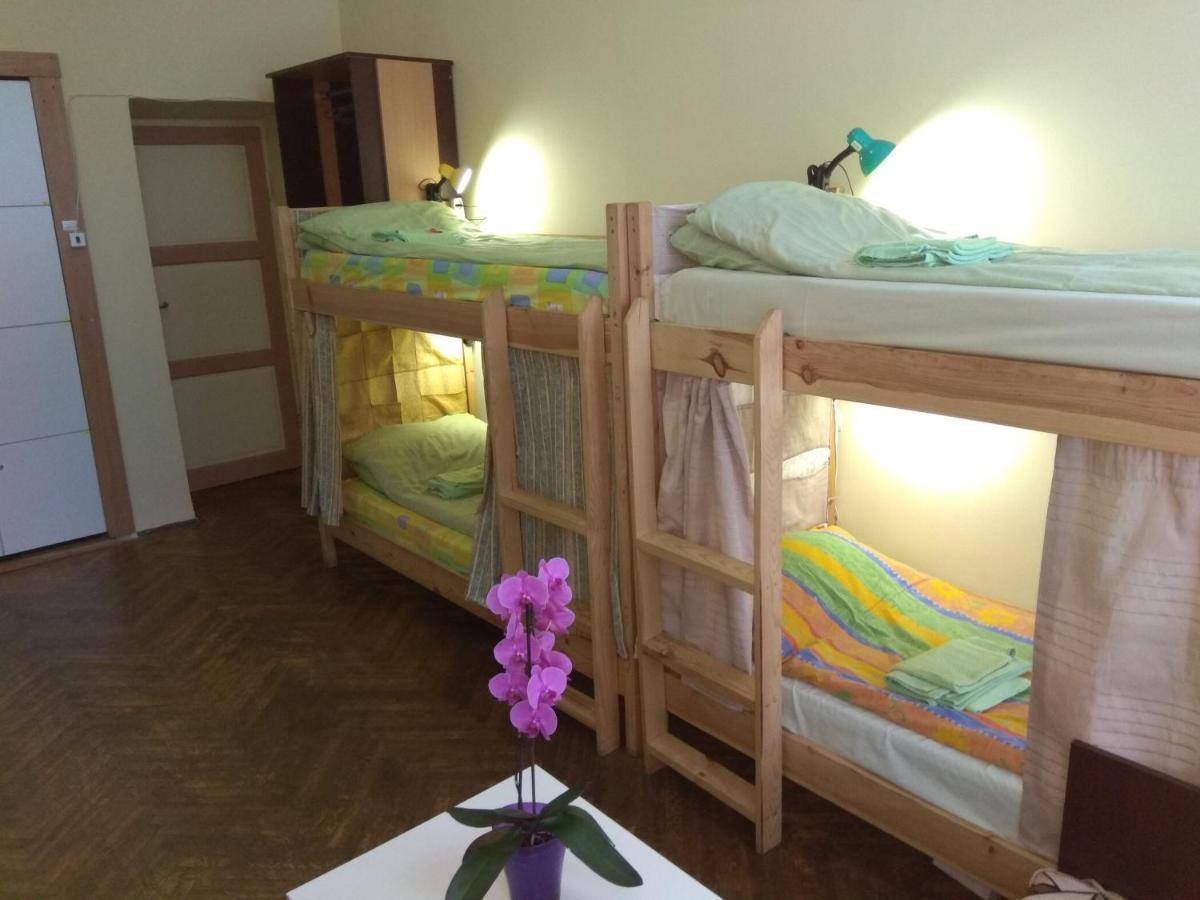 Hostel Drive Лвив Екстериор снимка