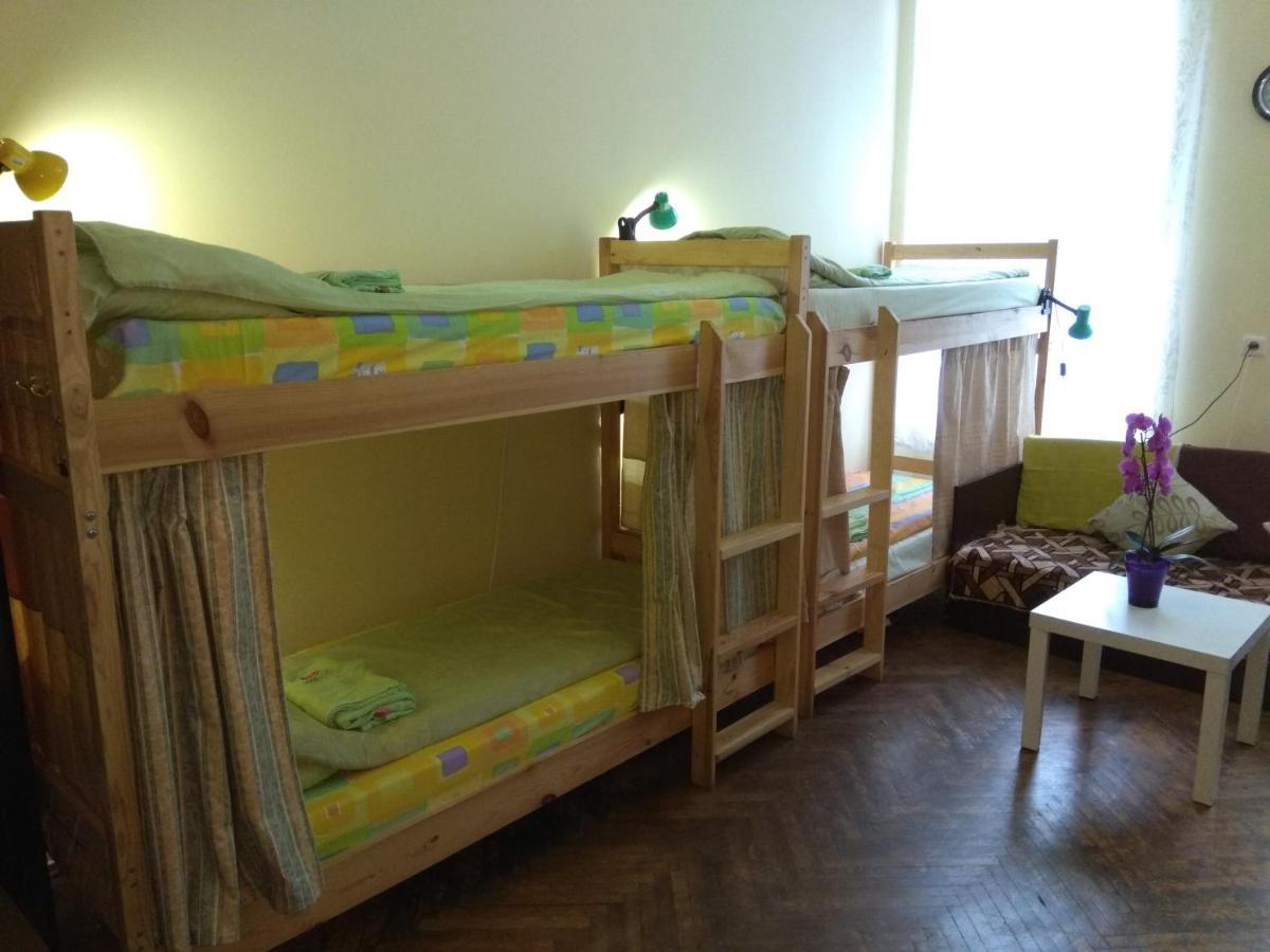 Hostel Drive Лвив Екстериор снимка