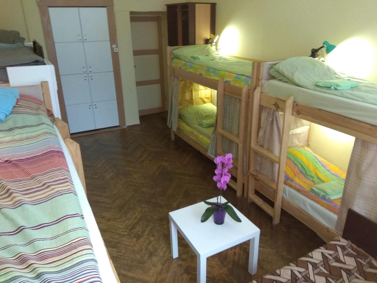 Hostel Drive Лвив Екстериор снимка